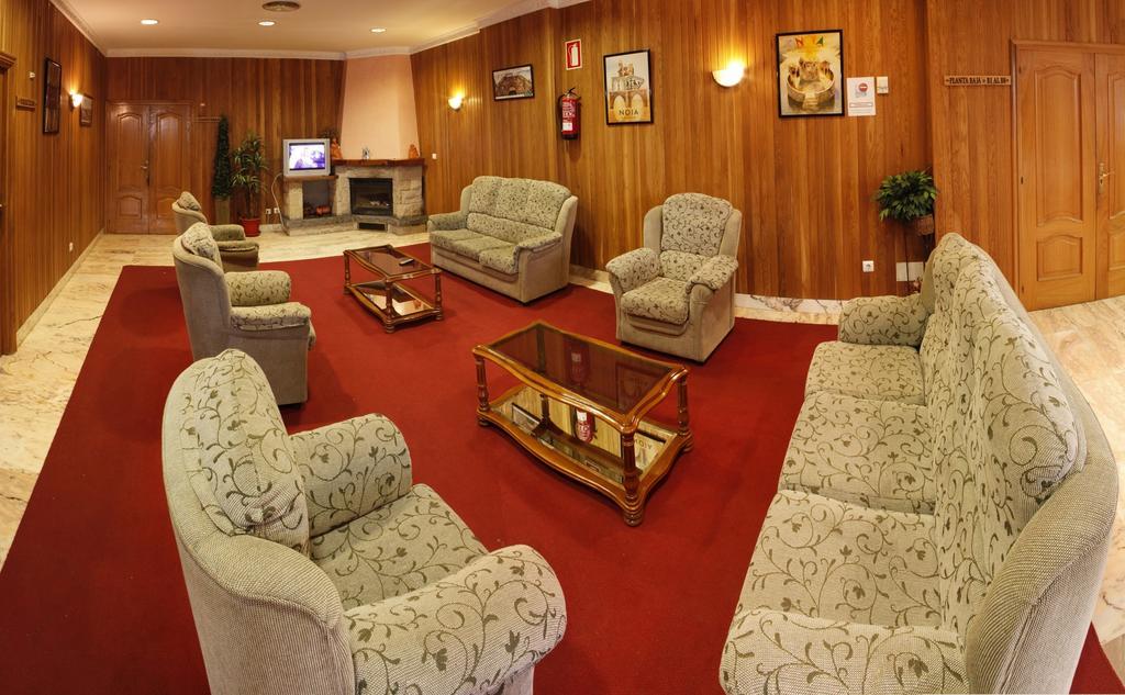 נויה Hotel Park מראה חיצוני תמונה