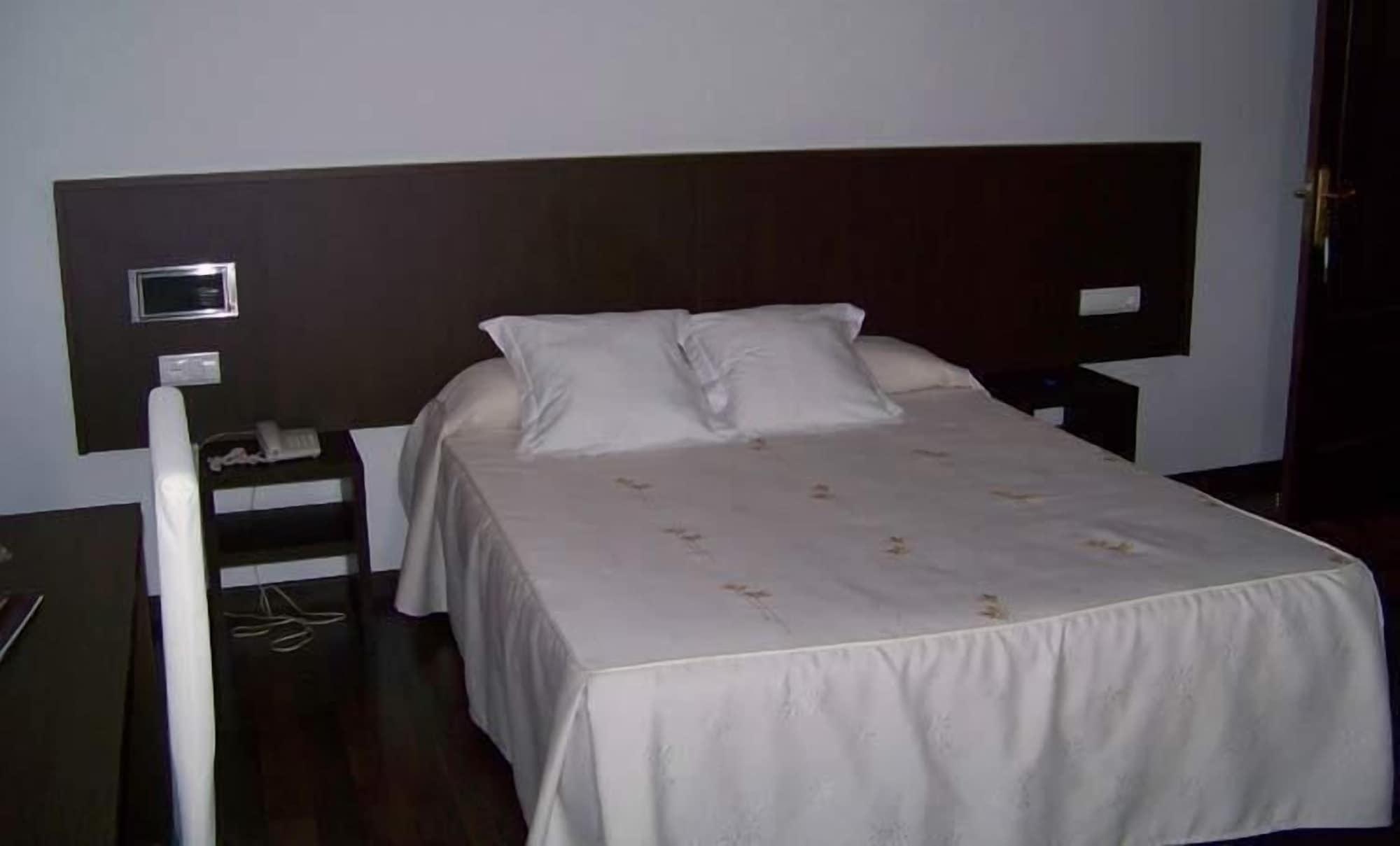 נויה Hotel Park מראה חיצוני תמונה