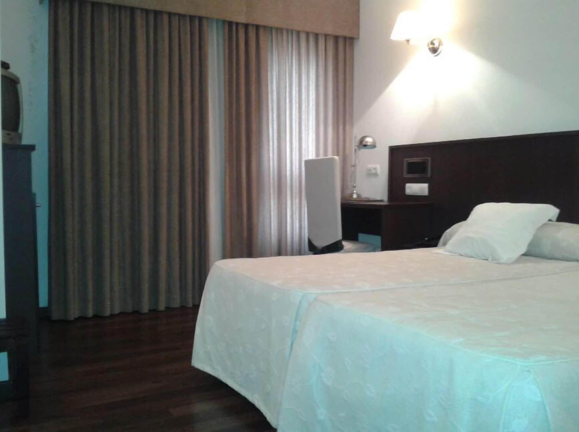 נויה Hotel Park מראה חיצוני תמונה
