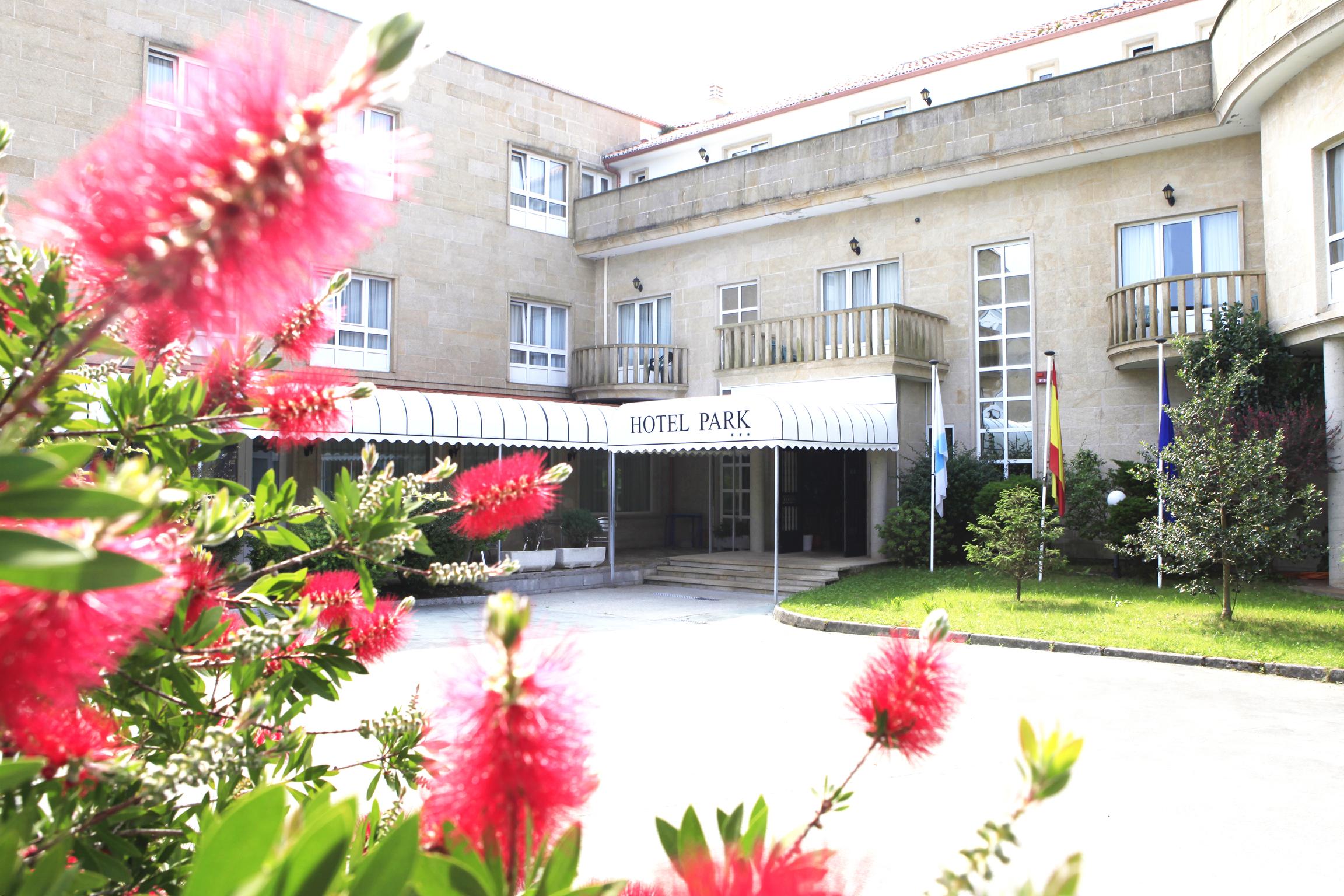 נויה Hotel Park מראה חיצוני תמונה
