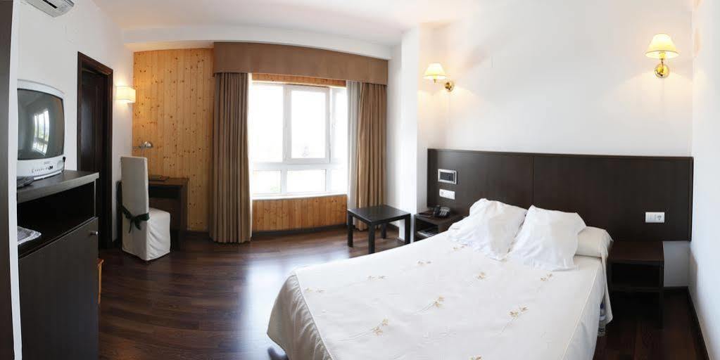 נויה Hotel Park מראה חיצוני תמונה