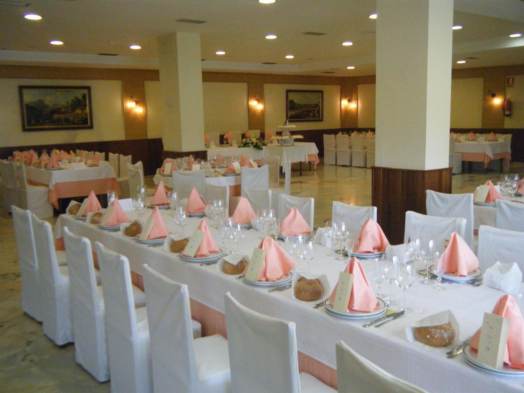 נויה Hotel Park מראה חיצוני תמונה